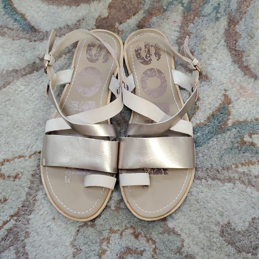 Sorel Ella criss cross sandals